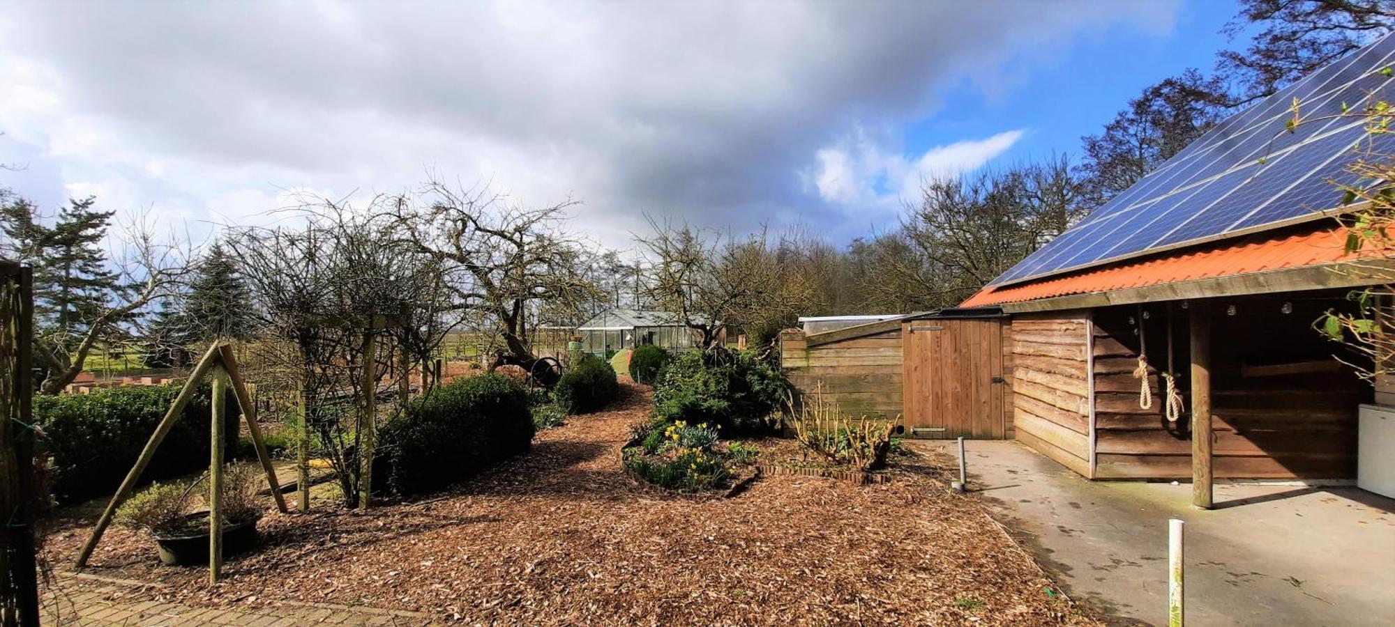 Appartement 2 Met Terras Aan De Tuin Van Op De Roemte Baflo Esterno foto
